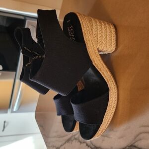 Toms Black Espadrilles with Jute Platform